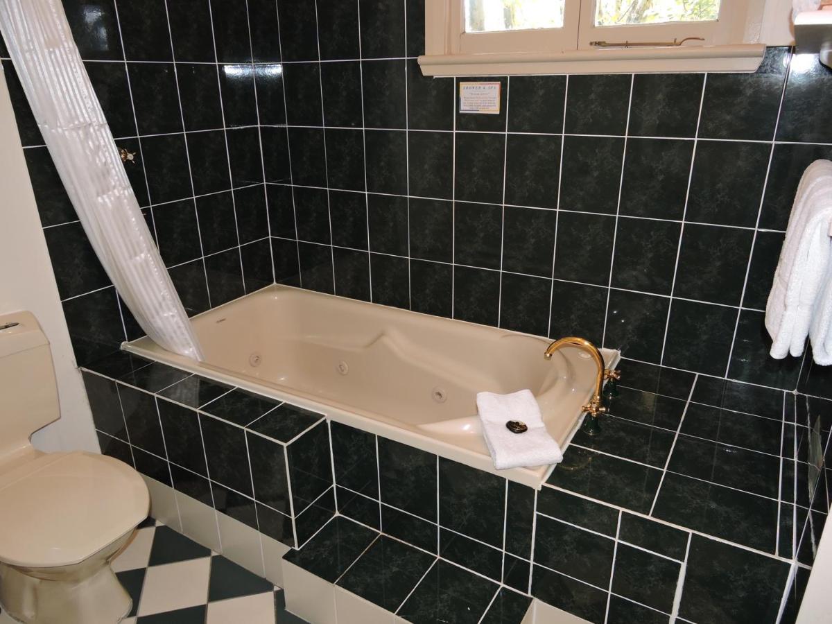 Kubba Roonga Guesthouse - Boutique Luxury Spa Retreat & Gardens - Blue Mountains Блекхийт Екстериор снимка